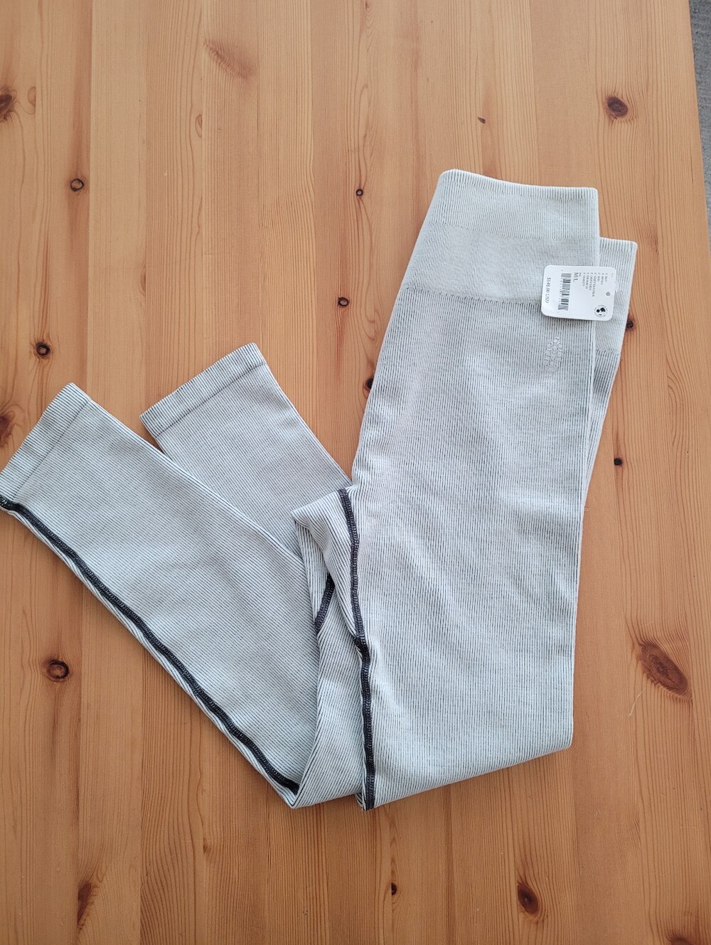 New With Tag Free People Movement Light Gray Seam-Detail Ribbed Leggings Medium